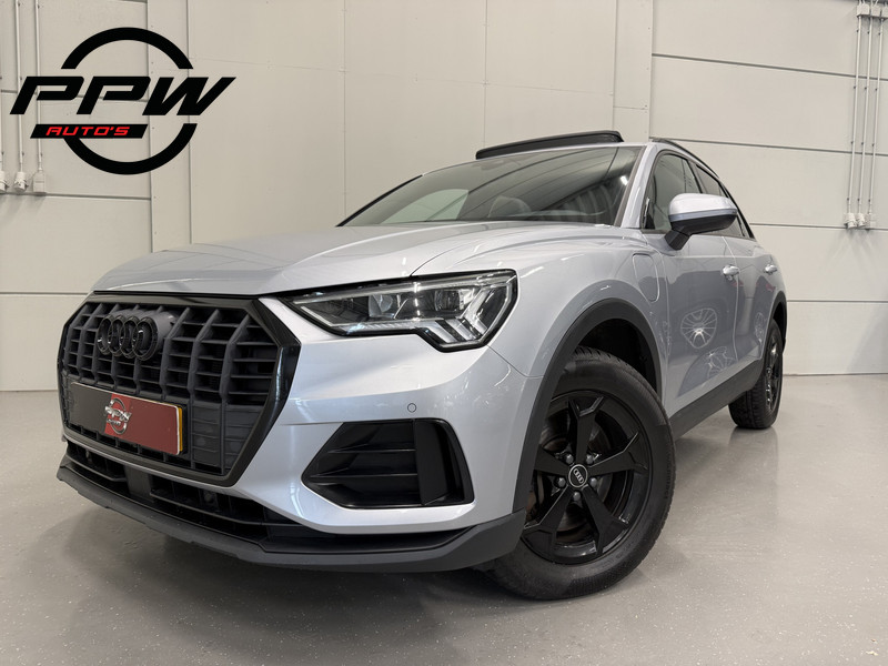 562466943-100-15.jpg