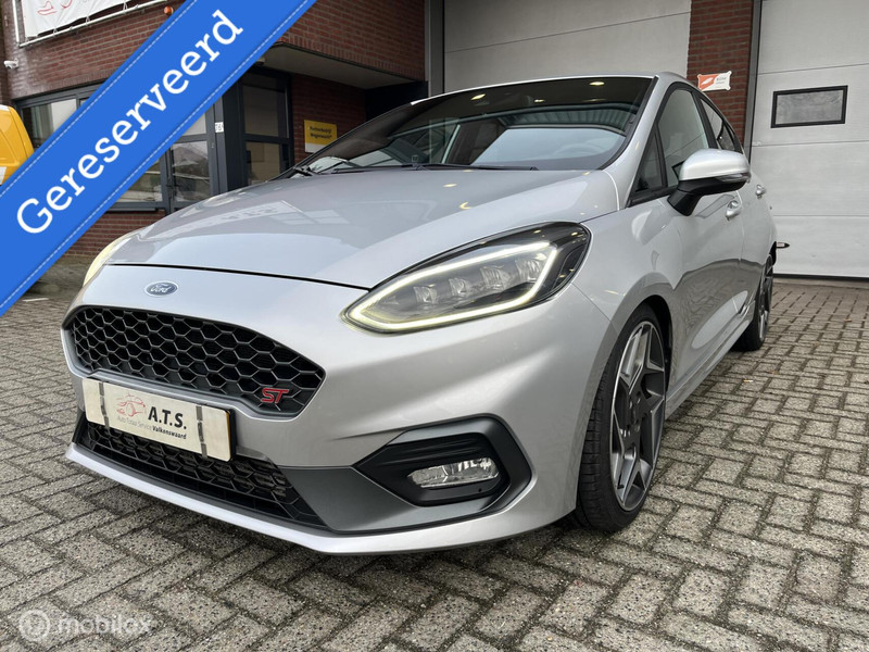 630884135-100-15.jpg