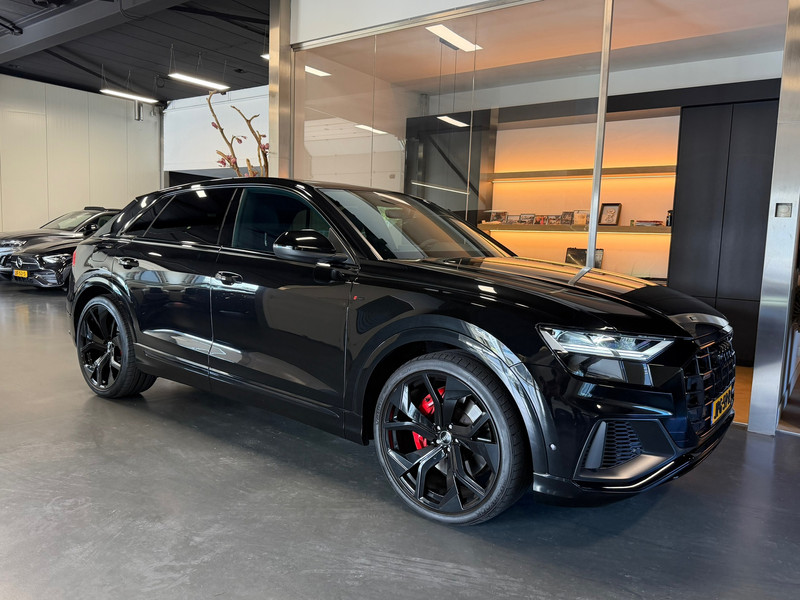 166776206-100-15.jpg