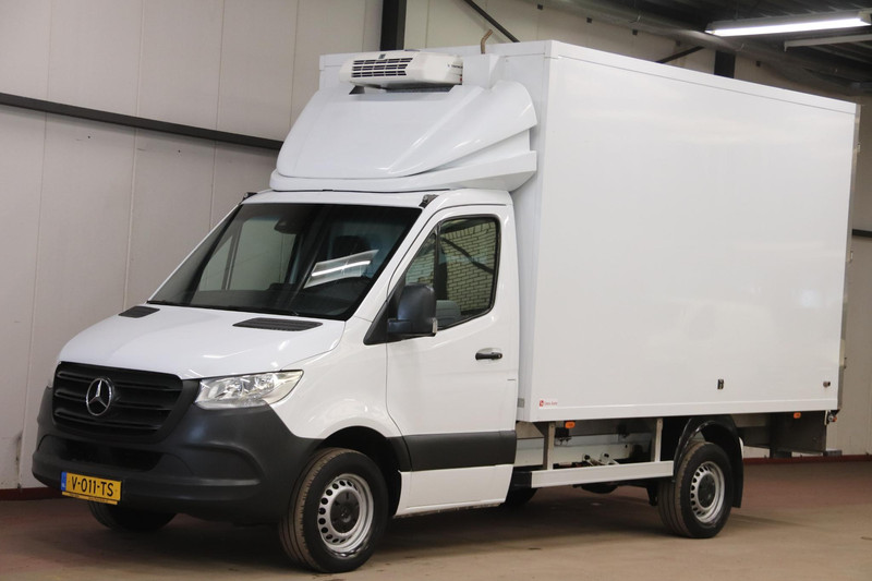 494353660-100-15.jpg