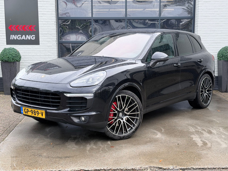 121998794-100-15.jpg
