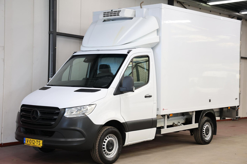 558500991-100-15.jpg