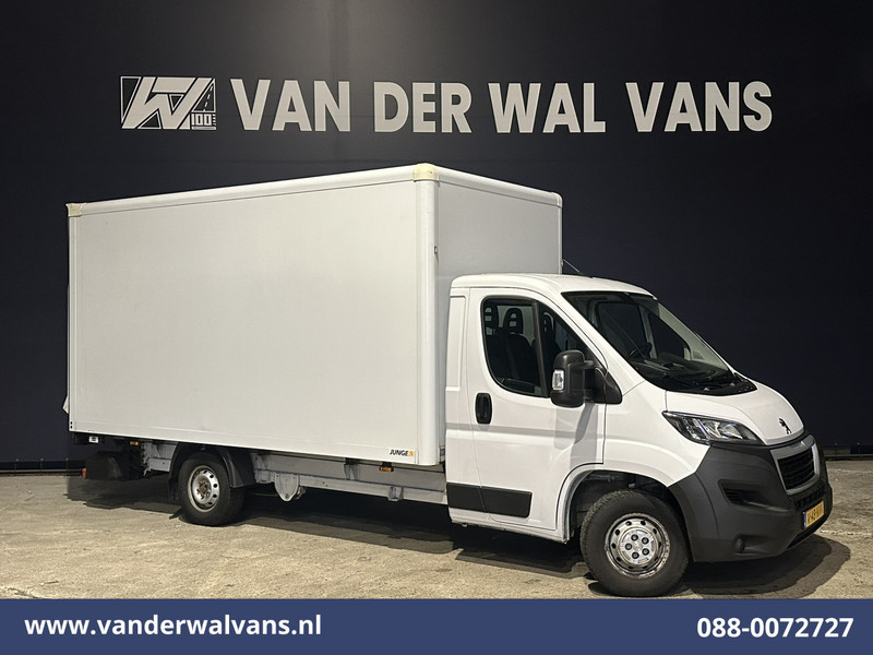 406703690-100-15.jpg