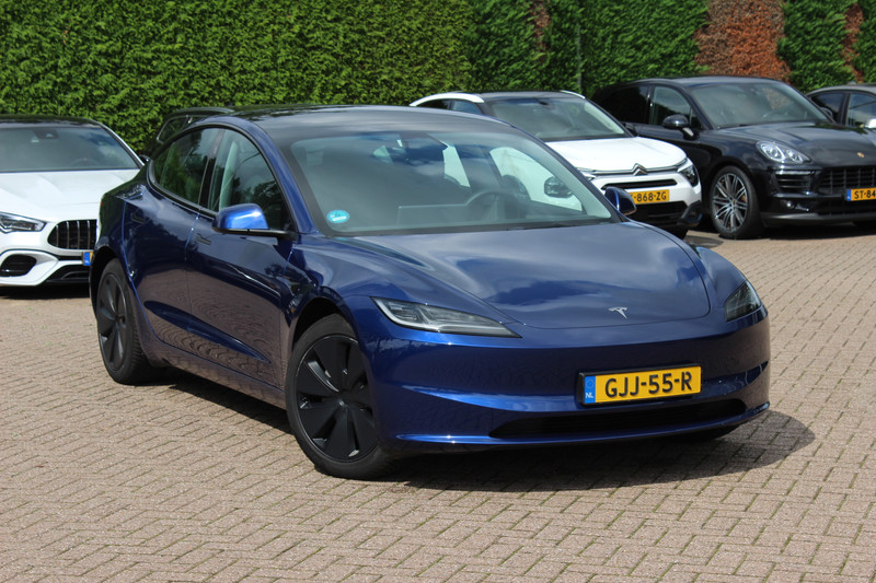 571202944-100-15.jpg