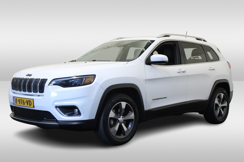 162328140-100-15.jpg