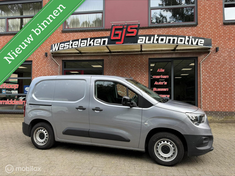 877937180-100-15.jpg