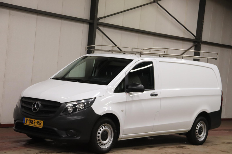 208554482-100-15.jpg