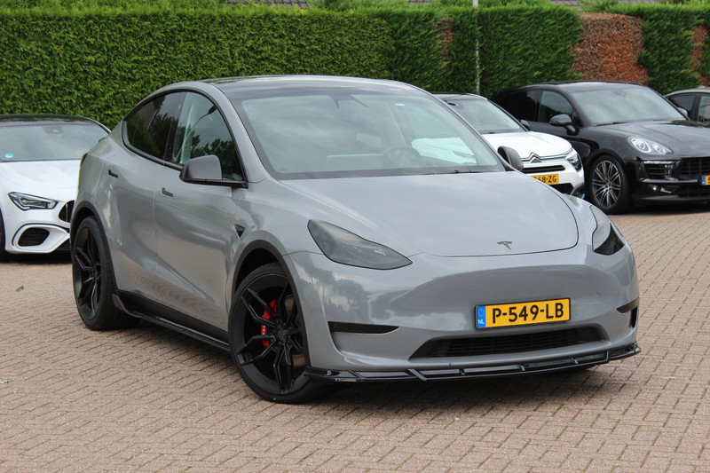 416787042-100-15.jpg