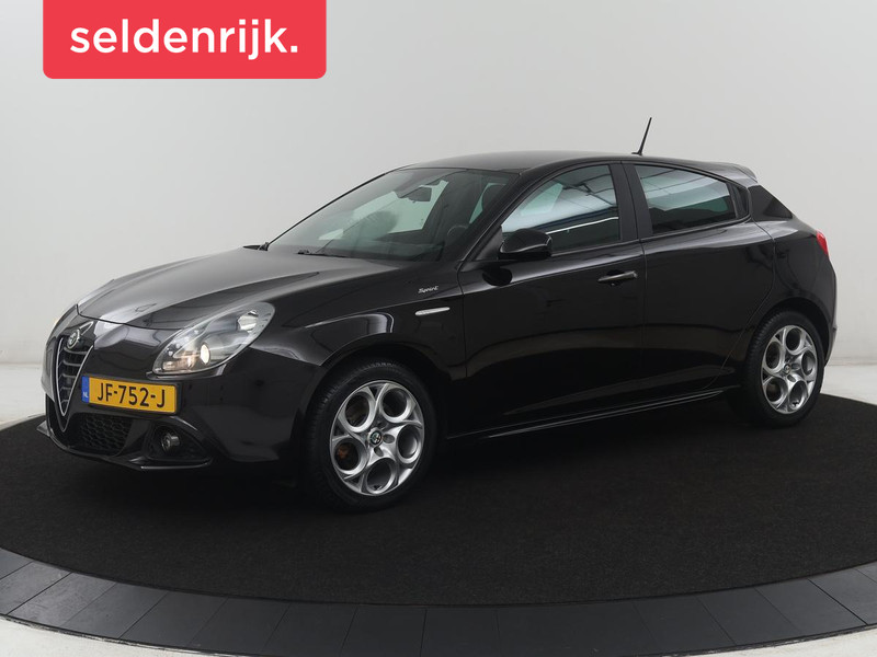 700575121-100-15.jpg