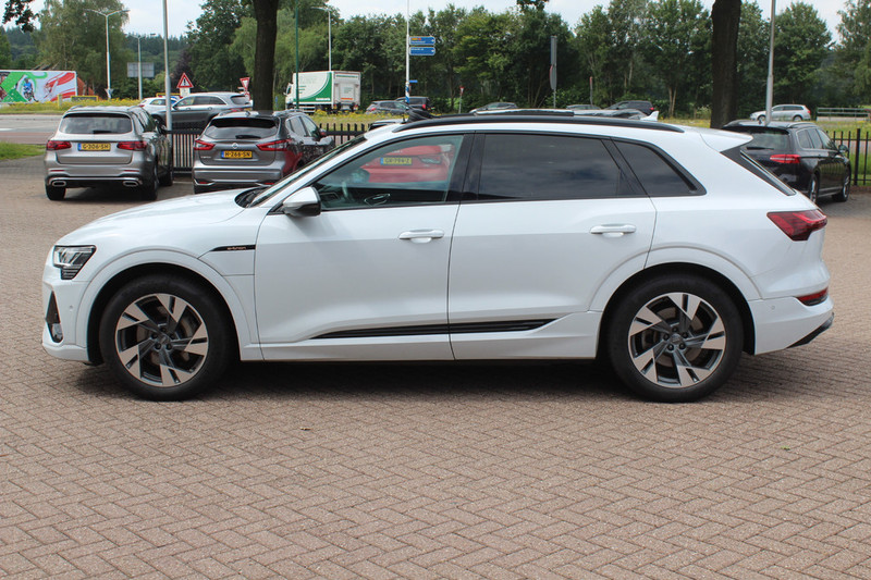 881876329-100-15.jpg