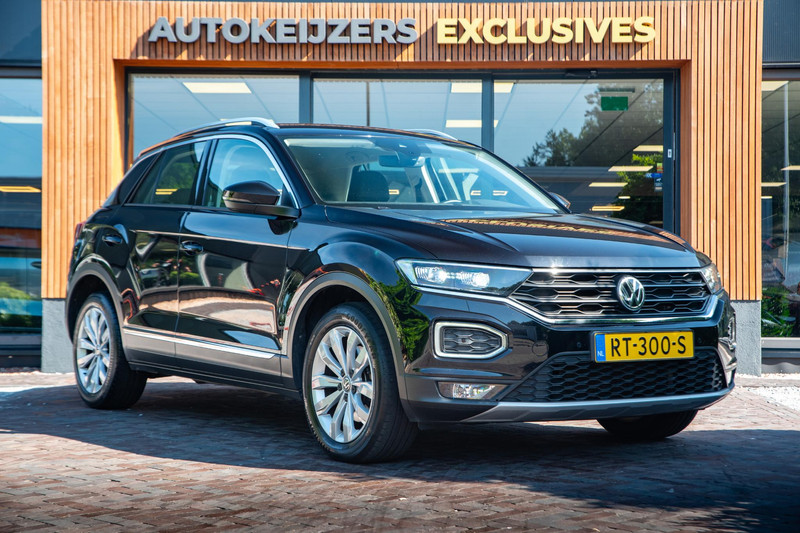 877914703-100-15.jpg