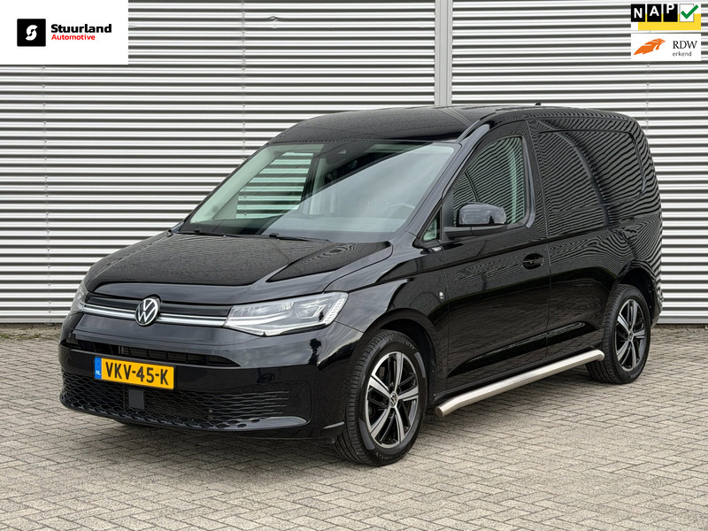 795771307-100-2.jpg