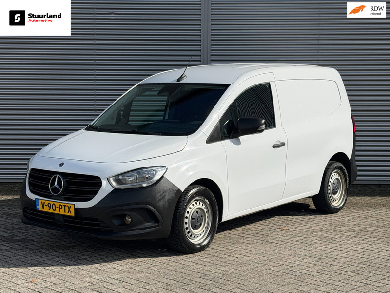 847169508-100-15.jpg