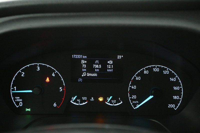 812181594-100-12.jpg