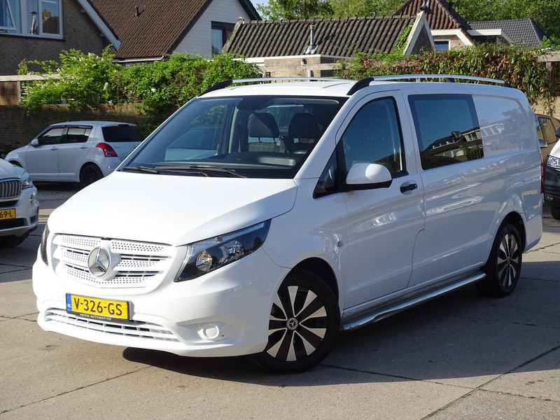925724737-100-15.jpg