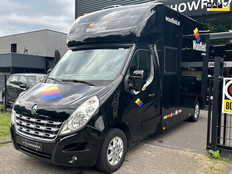 232244632-100-15.jpg